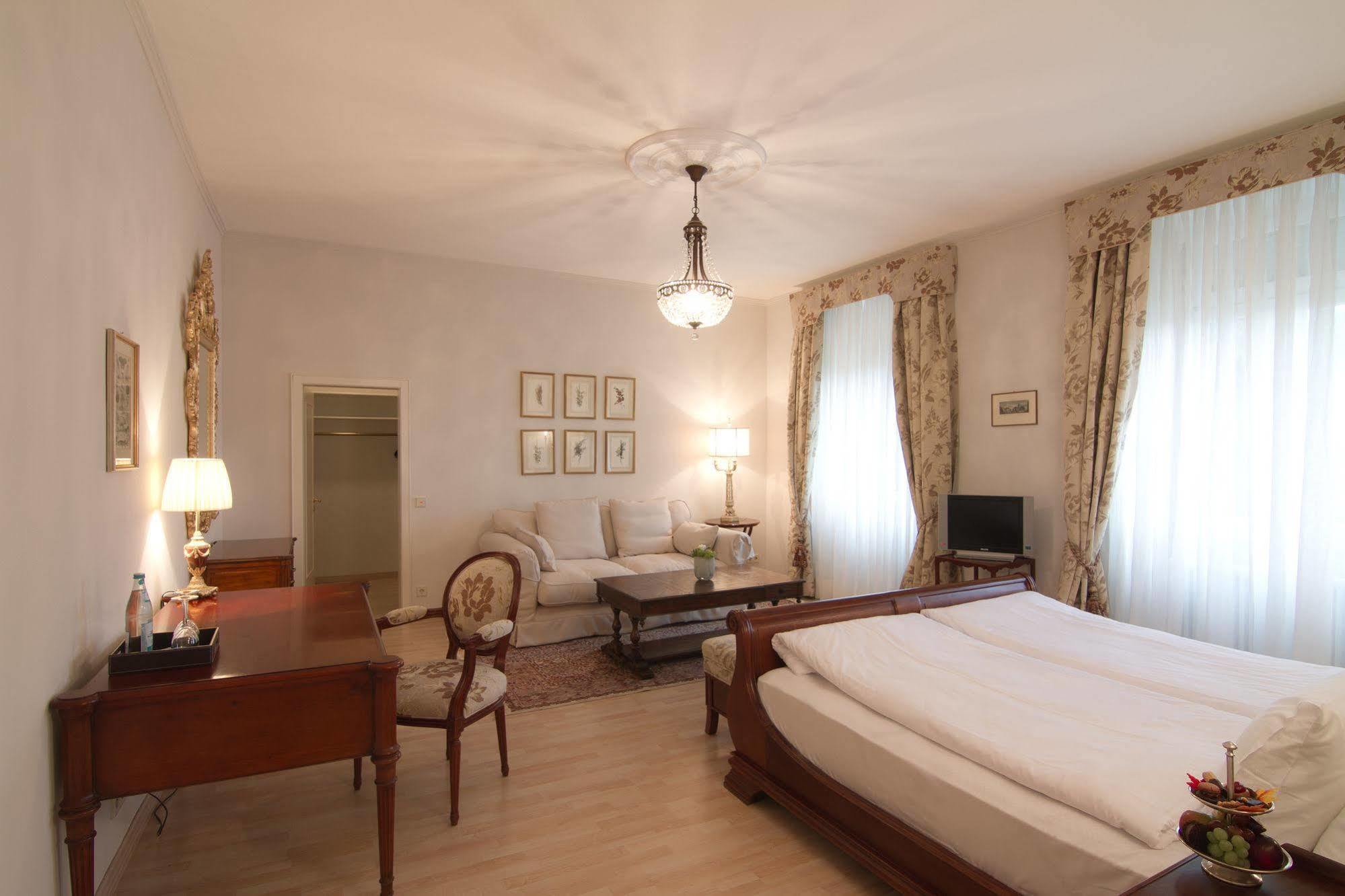 Hotel Romerbad Badenweiler Dış mekan fotoğraf