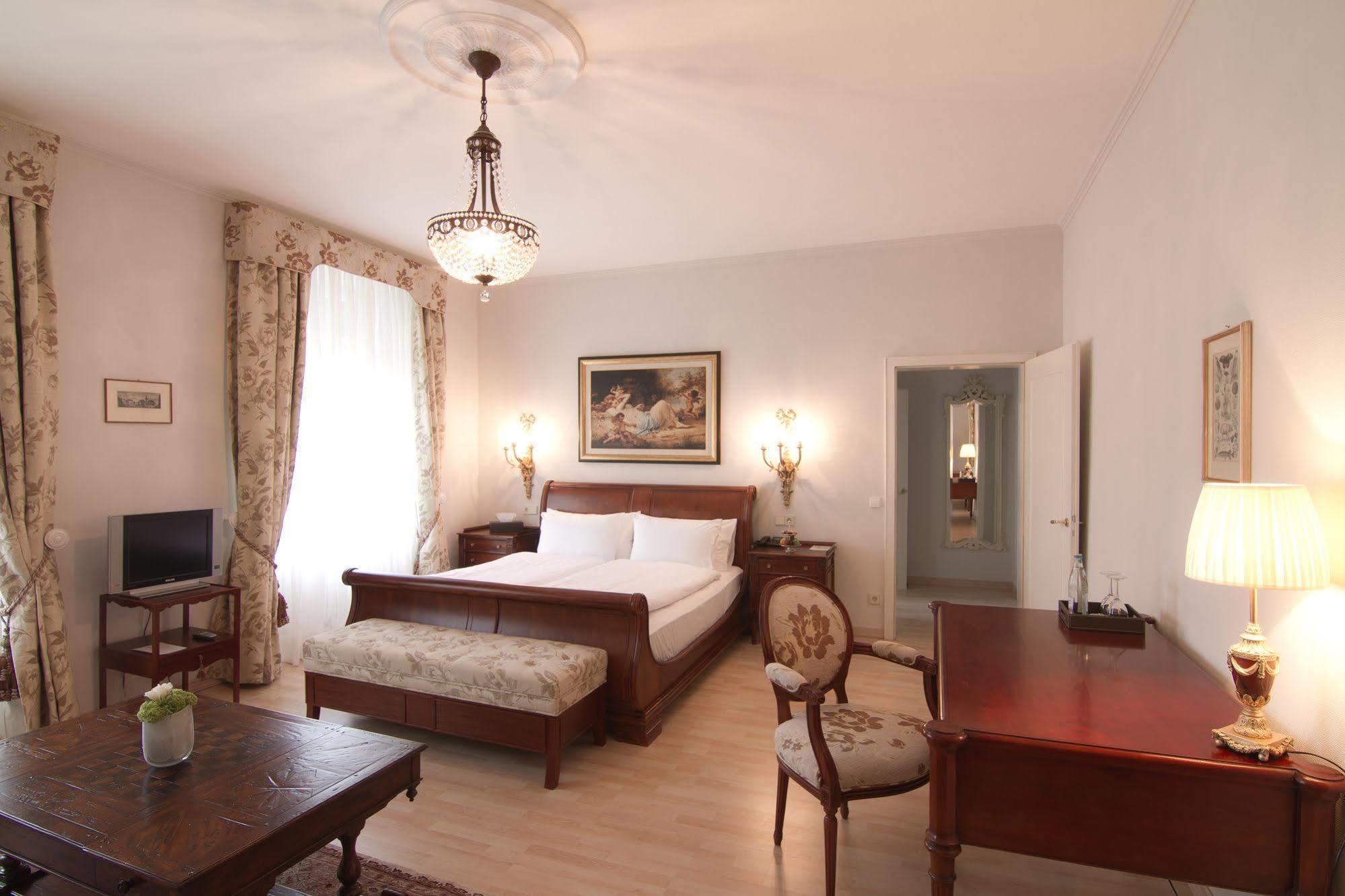 Hotel Romerbad Badenweiler Dış mekan fotoğraf